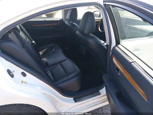45970719 :رقم المزاد ، JTHBW1GG5D2015750 vin ، 2013 Lexus Es 300h مزاد بيع