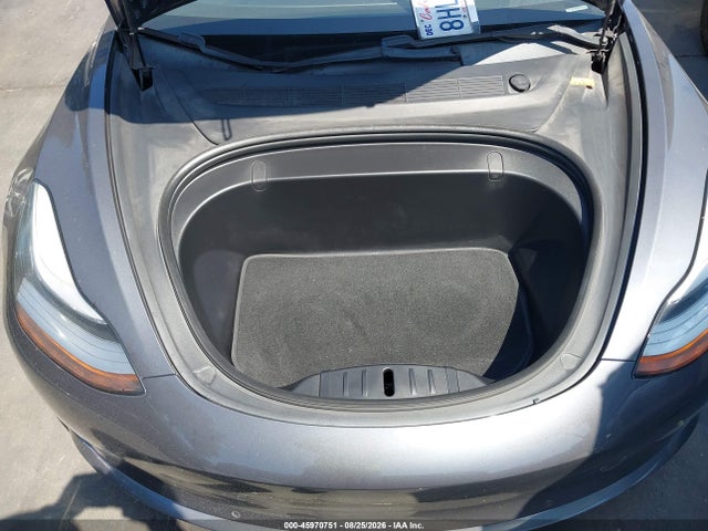 Tesla Model 3 Long Range/mid Range 2018 5YJ3E1EA5JF163087 Image 10