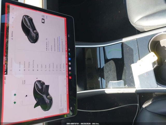 Tesla Model 3 Long Range/mid Range 2018 5YJ3E1EA5JF163087 Image 11