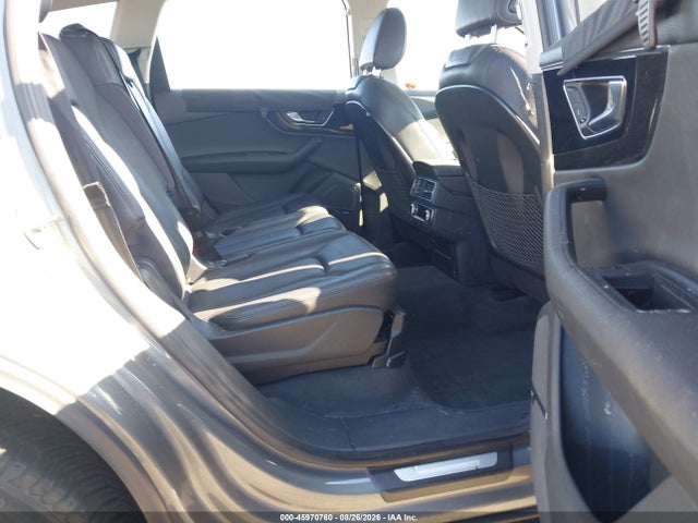 WA1VAAF7XHD023880 Audi Q7 3.0t Premium