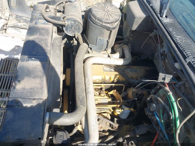 45970759 :رقم المزاد ، 1GBS7H4J6NJ107033 vin ، 1992 Chevrolet Kodiak C7h064 مزاد بيع