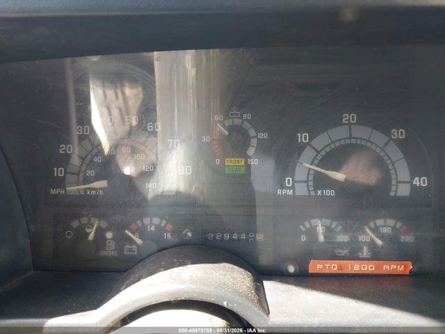 45970759 :رقم المزاد ، 1GBS7H4J6NJ107033 vin ، 1992 Chevrolet Kodiak C7h064 مزاد بيع