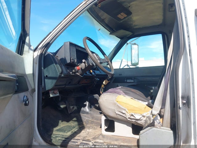 45970759 :رقم المزاد ، 1GBS7H4J6NJ107033 vin ، 1992 Chevrolet Kodiak C7h064 مزاد بيع