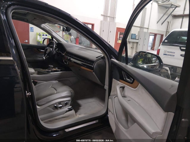 Audi Q7 3.0t Premium 2017 WA1VABF73HD026108 Image 5