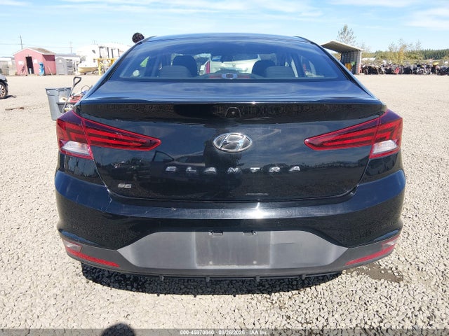 Hyundai ELANTRA SE 2019 5NPD74LF2KH450257 Image 16