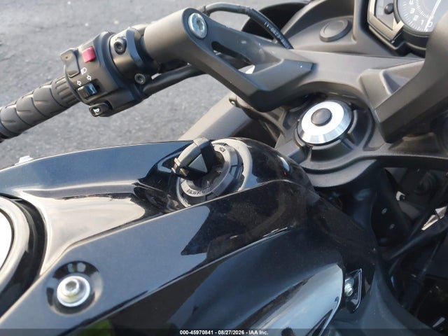 Kawasaki Ex650 J 2019 JKAEXEJ17KDA03119 Image 11