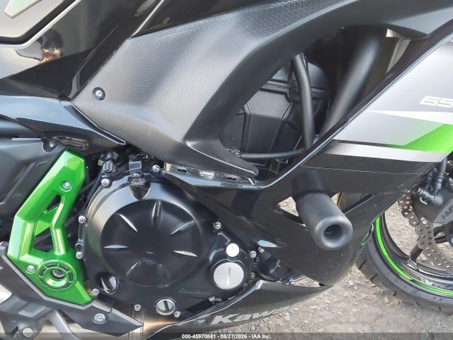 Kawasaki Ex650 J 2019 JKAEXEJ17KDA03119 Image 17