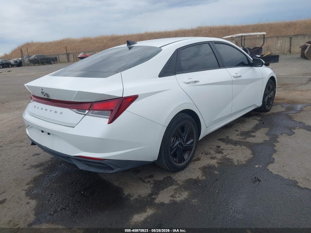 Hyundai ELANTRA SEL 2021 5NPLM4AG8MH044342 Image 4