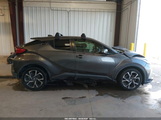 JTNKHMBX3M1094583 Toyota C-HR XLE