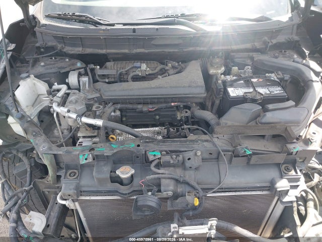 5N1AT2MT8JC715129 Nissan ROGUE SV