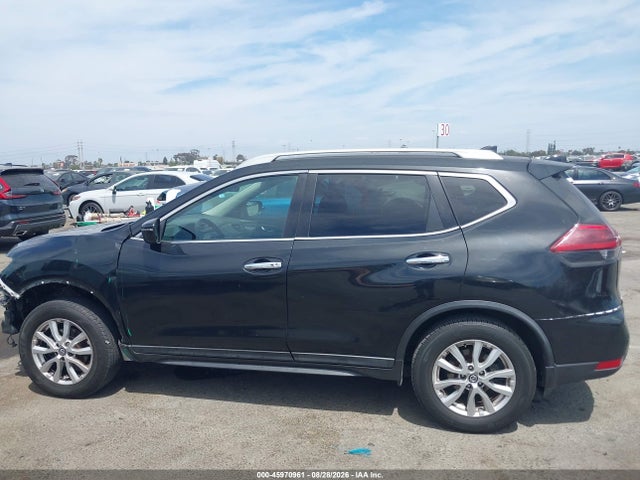 5N1AT2MT8JC715129 Nissan ROGUE SV