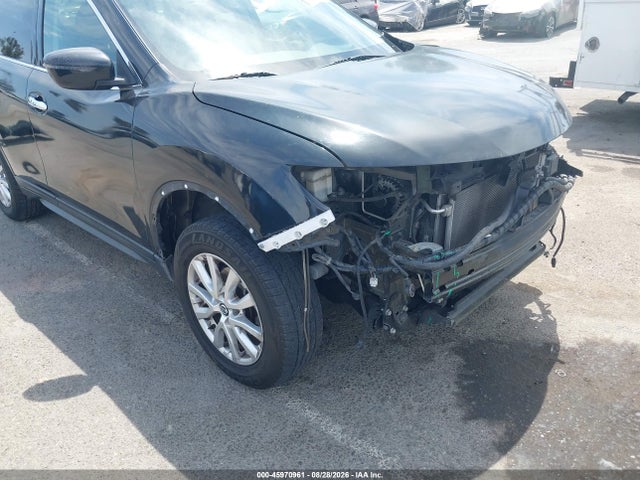 5N1AT2MT8JC715129 Nissan ROGUE SV