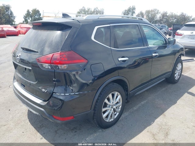 5N1AT2MT8JC715129 Nissan ROGUE SV