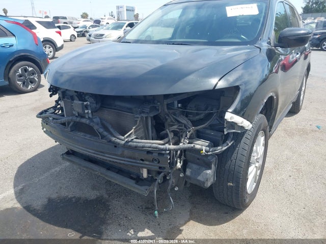 5N1AT2MT8JC715129 Nissan ROGUE SV