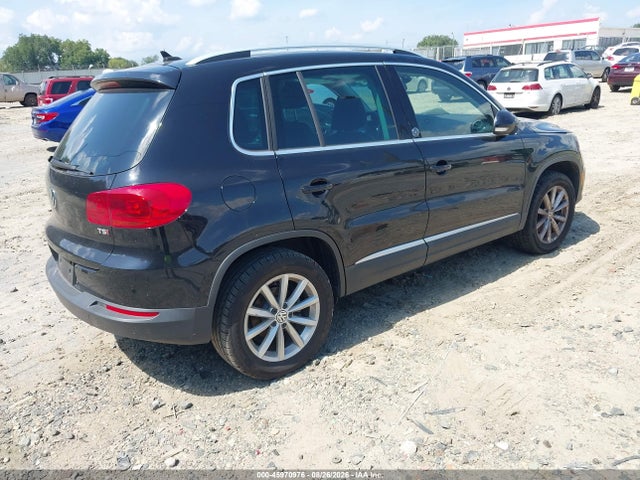45970976 :رقم المزاد ، WVGRV7AX6HK009424 vin ، 2017 Volkswagen Tiguan 2.0t Wolfsburg Edition مزاد بيع