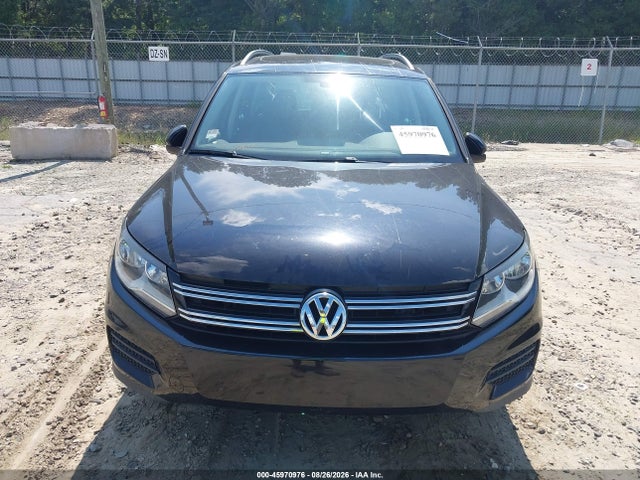 45970976 :رقم المزاد ، WVGRV7AX6HK009424 vin ، 2017 Volkswagen Tiguan 2.0t Wolfsburg Edition مزاد بيع