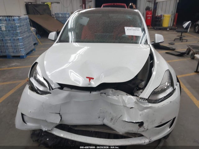 Продажа на аукционе авто 2023 Tesla Model Y Awd/long Range Dual Motor All-wheel Drive, vin: 7SAYGDEE8PA098569, номер лота: 45970999