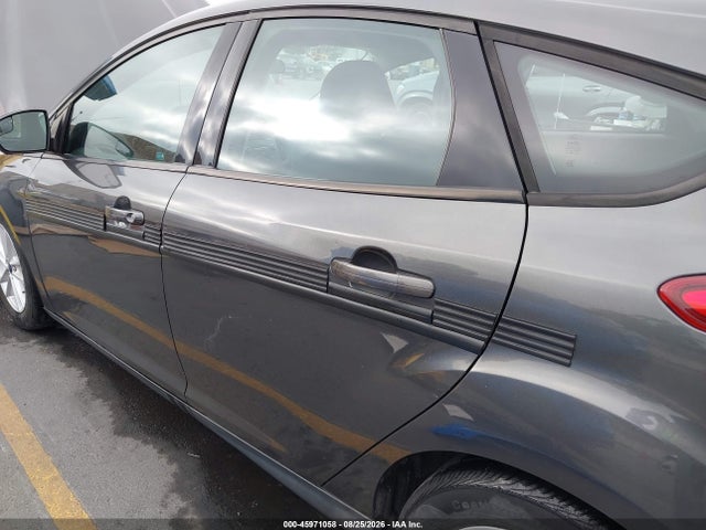 Ford FOCUS SE 2017 1FADP3K26HL206534 Image 12