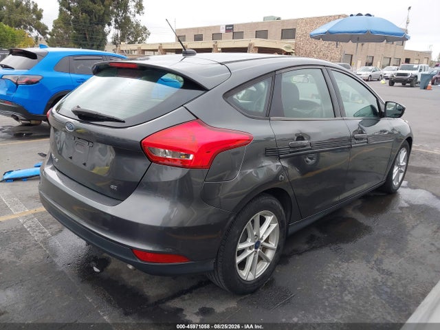 Ford FOCUS SE 2017 1FADP3K26HL206534 Image 4