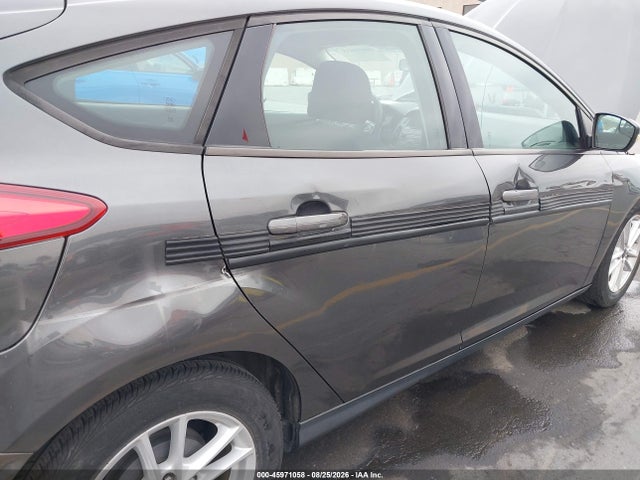 Ford FOCUS SE 2017 1FADP3K26HL206534 Image 6