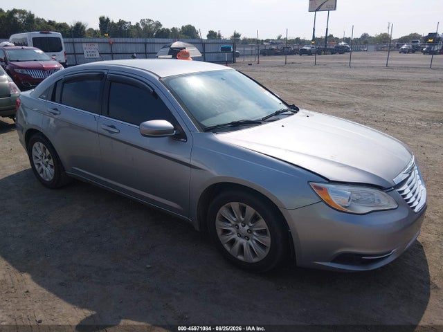 2013 Chrysler 200 Lx მანქანა იყიდება აუქციონზე, vin: 1C3CCBABXDN734058, აუქციონის ნომერი: 45971084
