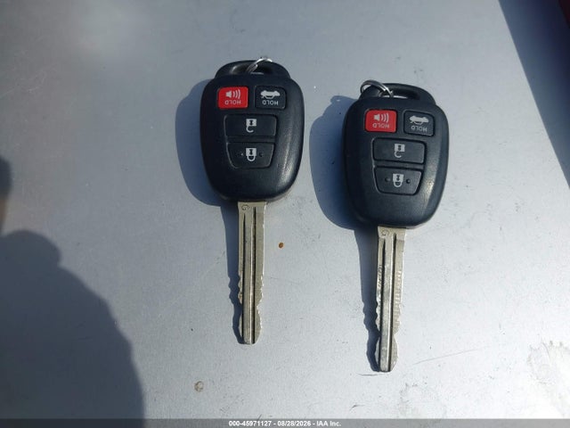 4T4BF1FKXER439763 Toyota CAMRY LE