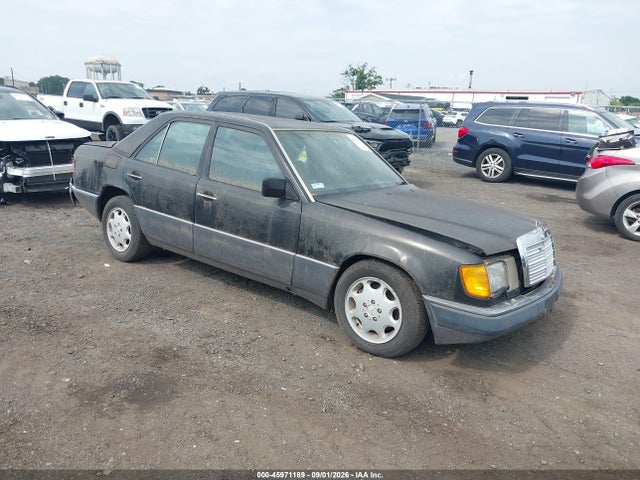 45971189 :رقم المزاد ، WDBEA34E6PB857267 vin ، 1993 Mercedes-benz 400 E مزاد بيع
