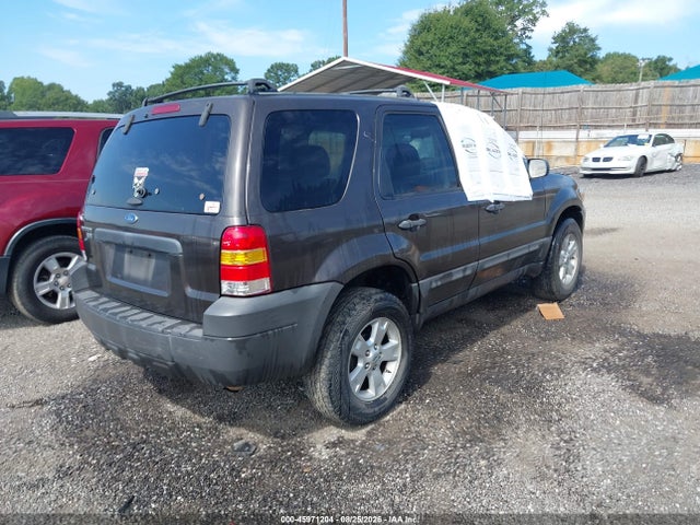 2007 Ford Escape Xlt მანქანა იყიდება აუქციონზე, vin: 1FMYU03Z27KA03784, აუქციონის ნომერი: 45971204