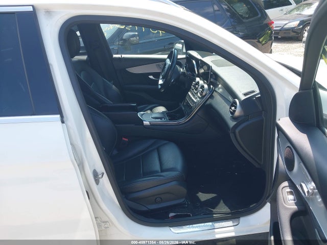 45971354 :رقم المزاد ، WDC0G8EB3LF731750 vin ، 2020 Mercedes-benz Glc 300 4matic مزاد بيع