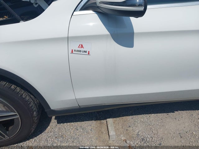 45971354 :رقم المزاد ، WDC0G8EB3LF731750 vin ، 2020 Mercedes-benz Glc 300 4matic مزاد بيع