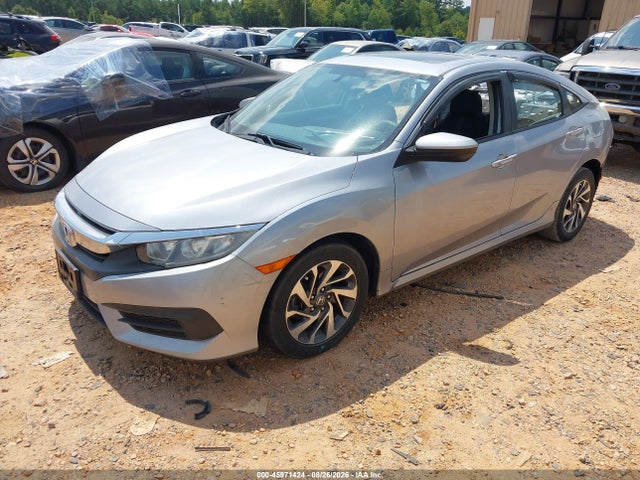 Продажа на аукционе авто 2018 Honda Civic Ex, vin: 19XFC2F74JE009388, номер лота: 45971424