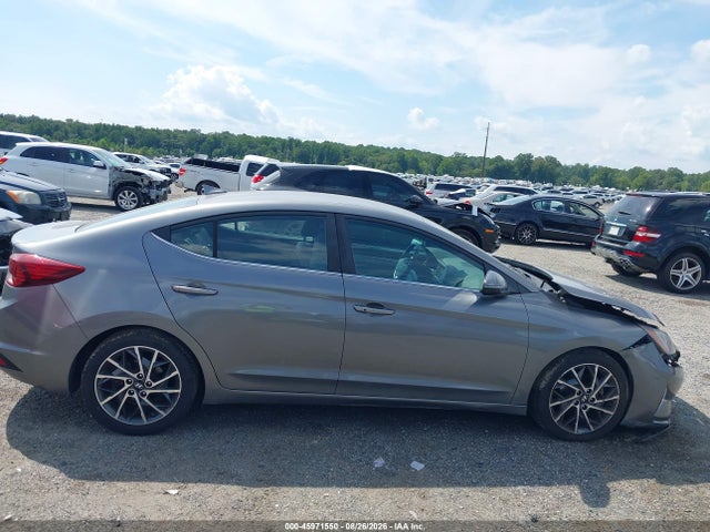 Продажа на аукционе авто 2019 Hyundai Elantra Limited, vin: 5NPD84LF3KH452211, номер лота: 45971550