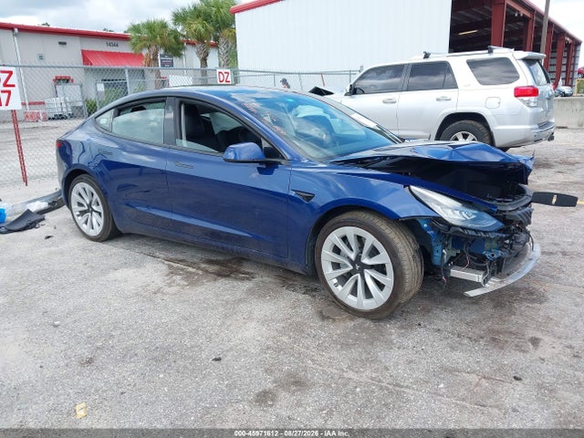 45971612 :رقم المزاد ، 5YJ3E1EA4MF849884 vin ، 2021 Tesla Model 3 Standard Range Plus Rear-wheel Drive مزاد بيع