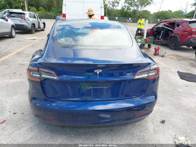 Tesla Model 3 Standard Range Plus Rear-wheel Drive 2021 5YJ3E1EA4MF849884 Image 15