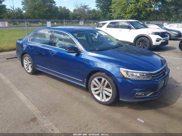 Auction sale of the 2017 Volkswagen Passat 1.8t Sel Premium, vin: 1VWCT7A36HC033212, lot number: 45971696