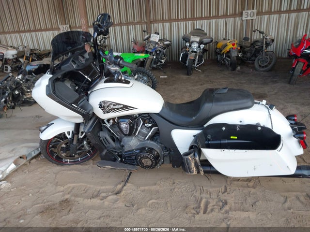 2021 Indian Motorcycle Co. Challenger Dark Horse მანქანა იყიდება აუქციონზე, vin: 56KLCDRR5M3401541, აუქციონის ნომერი: 45971700