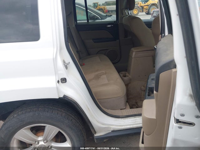 45971741 :رقم المزاد ، 1C4NJRFB6FD136392 vin ، 2015 Jeep Patriot Latitude مزاد بيع