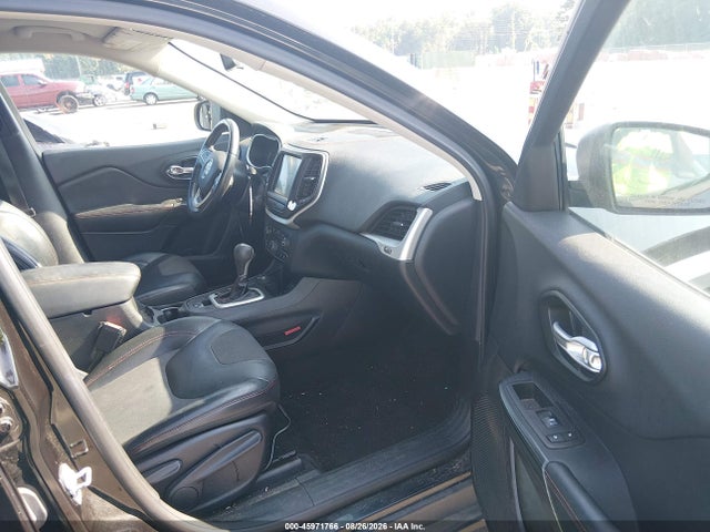 Продажа на аукционе авто 2016 Jeep Cherokee Trailhawk, vin: 1C4PJMBS4GW124247, номер лота: 45971766