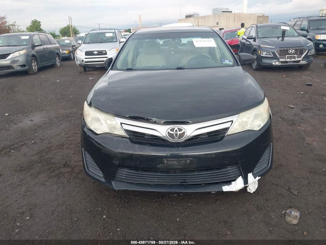 2014 Toyota Camry Le მანქანა იყიდება აუქციონზე, vin: 4T4BF1FK3ER375758, აუქციონის ნომერი: 45971769