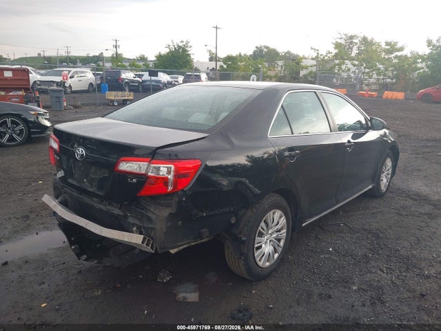2014 Toyota Camry Le მანქანა იყიდება აუქციონზე, vin: 4T4BF1FK3ER375758, აუქციონის ნომერი: 45971769