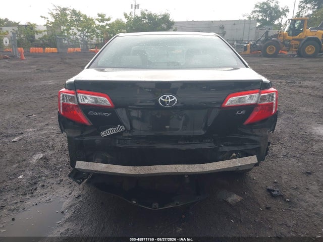 2014 Toyota Camry Le მანქანა იყიდება აუქციონზე, vin: 4T4BF1FK3ER375758, აუქციონის ნომერი: 45971769