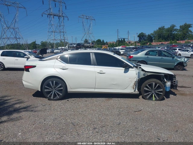 45971824 :رقم المزاد ، 1N4BL4CW5MN353954 vin ، 2021 Nissan Altima Sr Intelligent Awd مزاد بيع