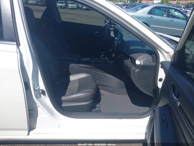 45971824 :رقم المزاد ، 1N4BL4CW5MN353954 vin ، 2021 Nissan Altima Sr Intelligent Awd مزاد بيع