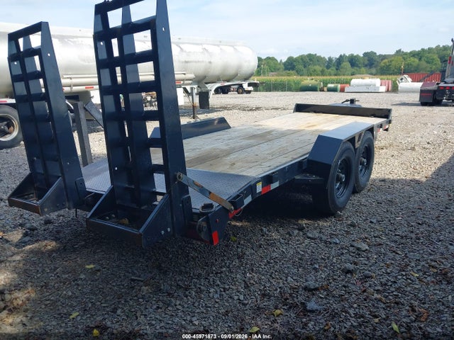 Продажа на аукционе авто 2025 Trailer Hillcrest Trailers), vin: 7X8BE2025SS001991, номер лота: 45971873