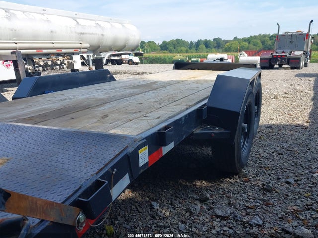 Продажа на аукционе авто 2025 Trailer Hillcrest Trailers), vin: 7X8BE2025SS001991, номер лота: 45971873
