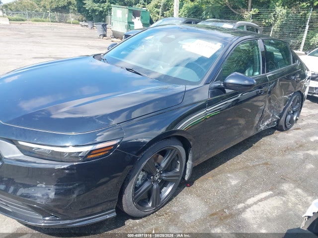 Продажа на аукционе авто 2023 Honda Accord Hybrid Sport-l, vin: 1HGCY2F7XPA070701, номер лота: 45971916