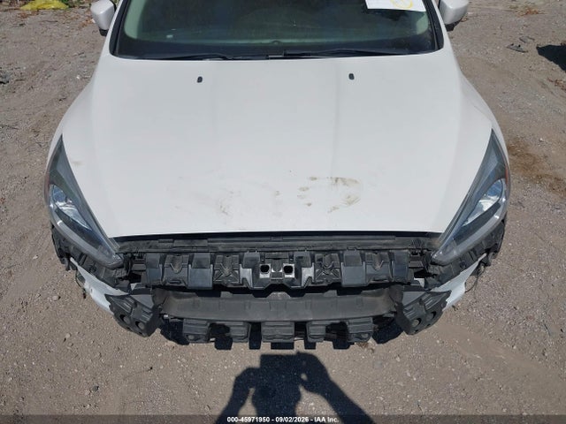 45971950 :رقم المزاد ، 1FADP3J26HL203070 vin ، 2017 Ford Focus Titanium مزاد بيع