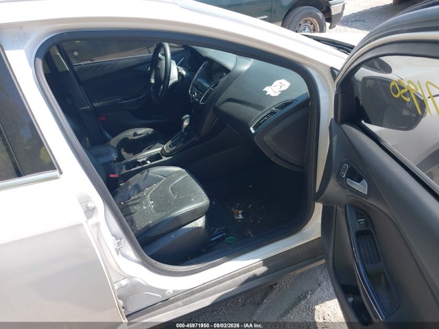 45971950 :رقم المزاد ، 1FADP3J26HL203070 vin ، 2017 Ford Focus Titanium مزاد بيع