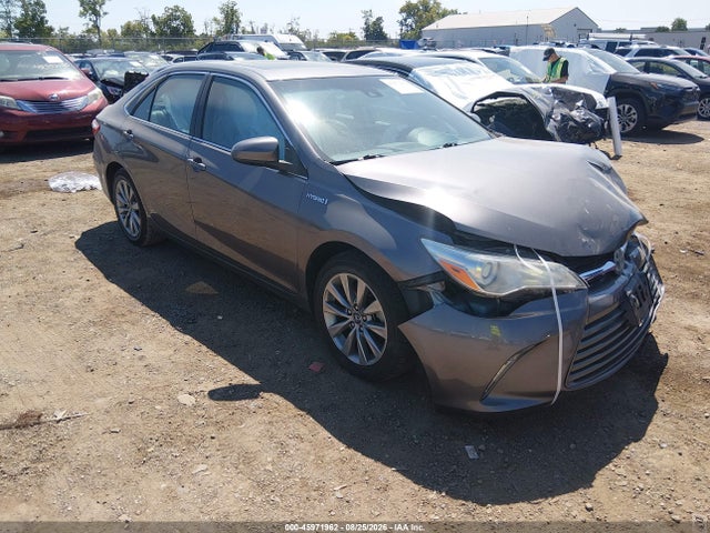 2017 Toyota Camry Hybrid Xle მანქანა იყიდება აუქციონზე, vin: 4T1BD1FK8HU228744, აუქციონის ნომერი: 45971962