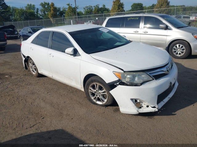 45971968 :رقم المزاد ، 4T4BF1FK0DR315984 vin ، 2013 Toyota Camry Le مزاد بيع